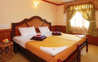 Holy Queen Tours Houseboat, Alleppey 3